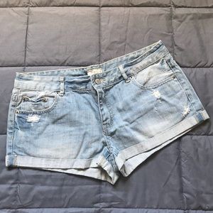 NWOT Aeropostale Shorts - Distressed - Size 11/12